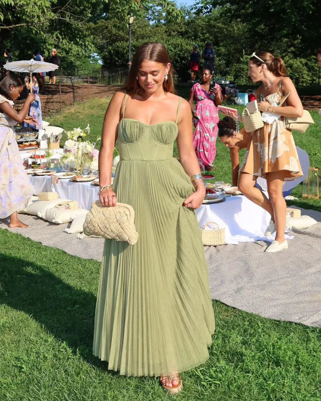 Olivia - Vestido Elegante Moderno