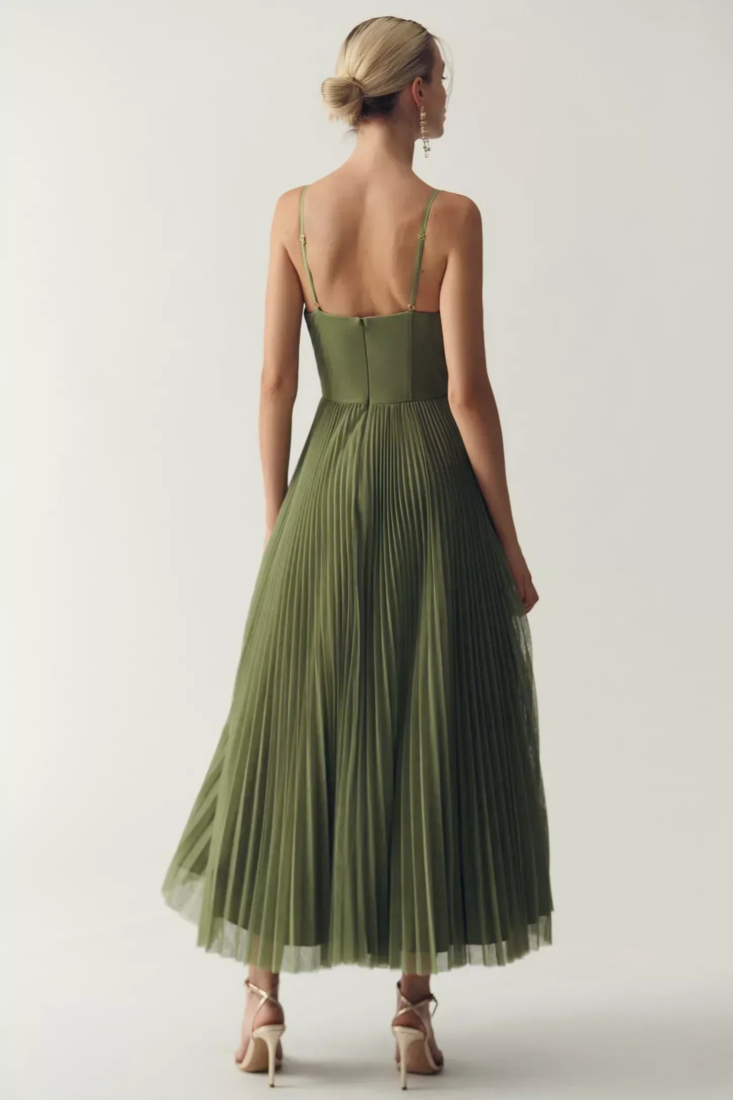 Olivia - Vestido Elegante Moderno